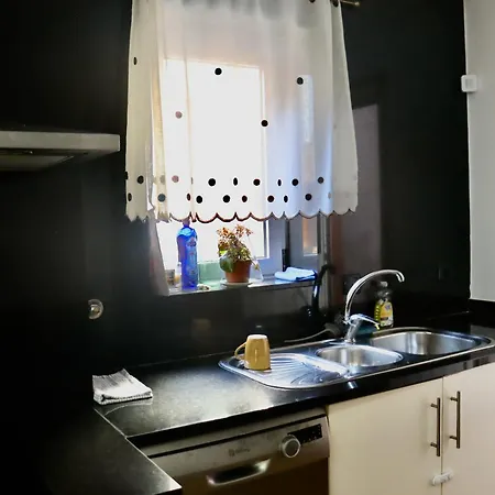 Modern, Quiet & Complete House 펜션 Belinho